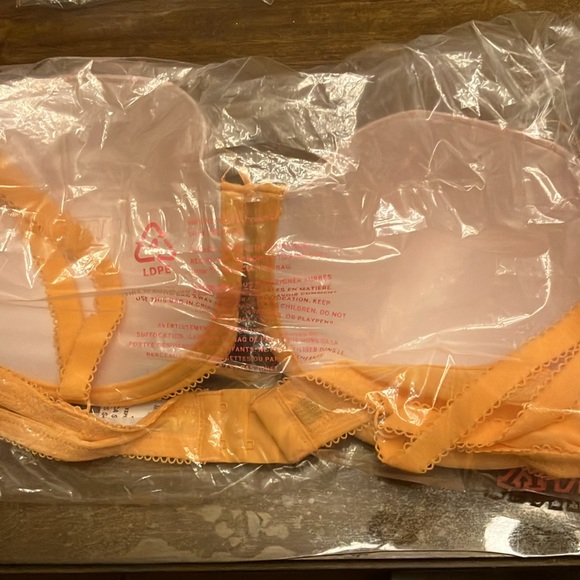🔥VS Pink Wink push up balconette bra sz 40D NWT - Picture 12 of 13